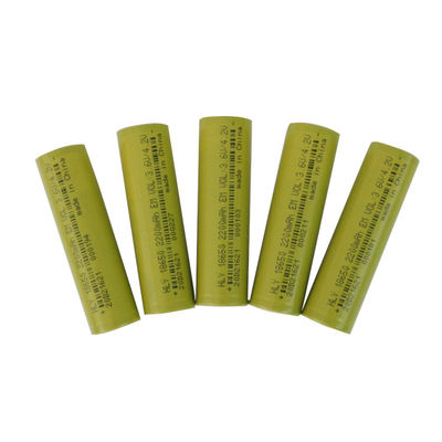 3.6V Silindirik Yüksek Güvenlikli Lityum İyon Şarj Edilebilir Pil Hücresi 2200mah 18650