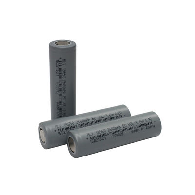 500 kez Silindirik 18650 Li İyon Pil 3.6V 2600mAh Şarj Edilebilir Pil